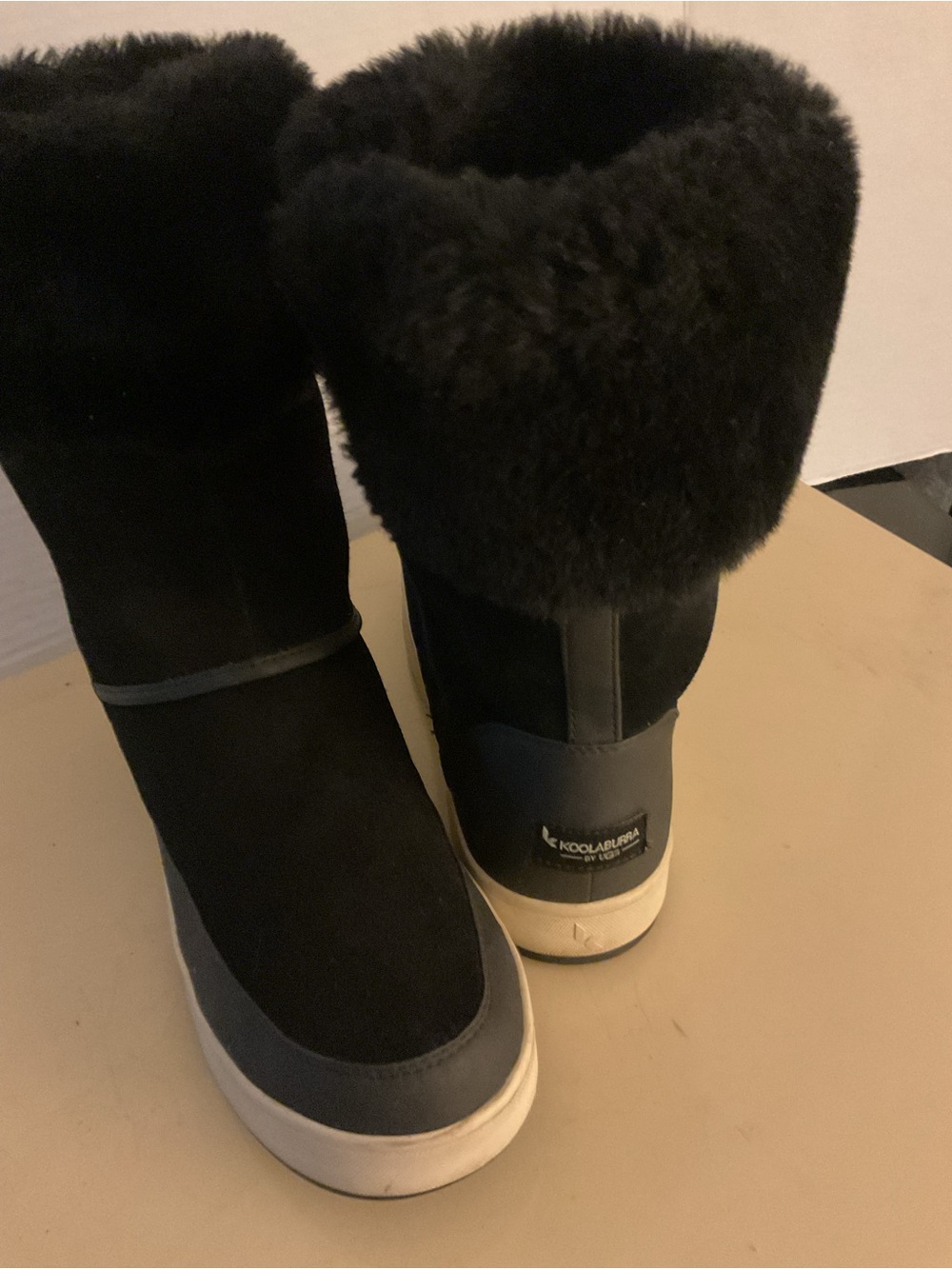 Koolaburra by Uggs women Black Suede leather fur Tynlee waterproof boots US 9